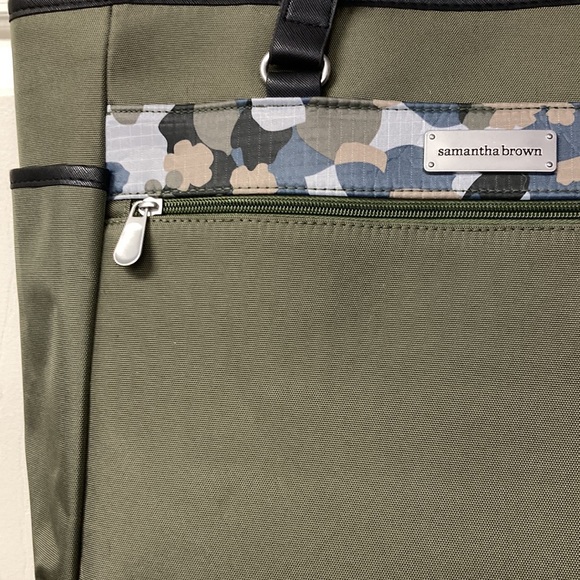 Samantha Brown Travel Tote Camo Trim NWOT Lots of Pockets RFID protected pocket - Picture 3 of 12